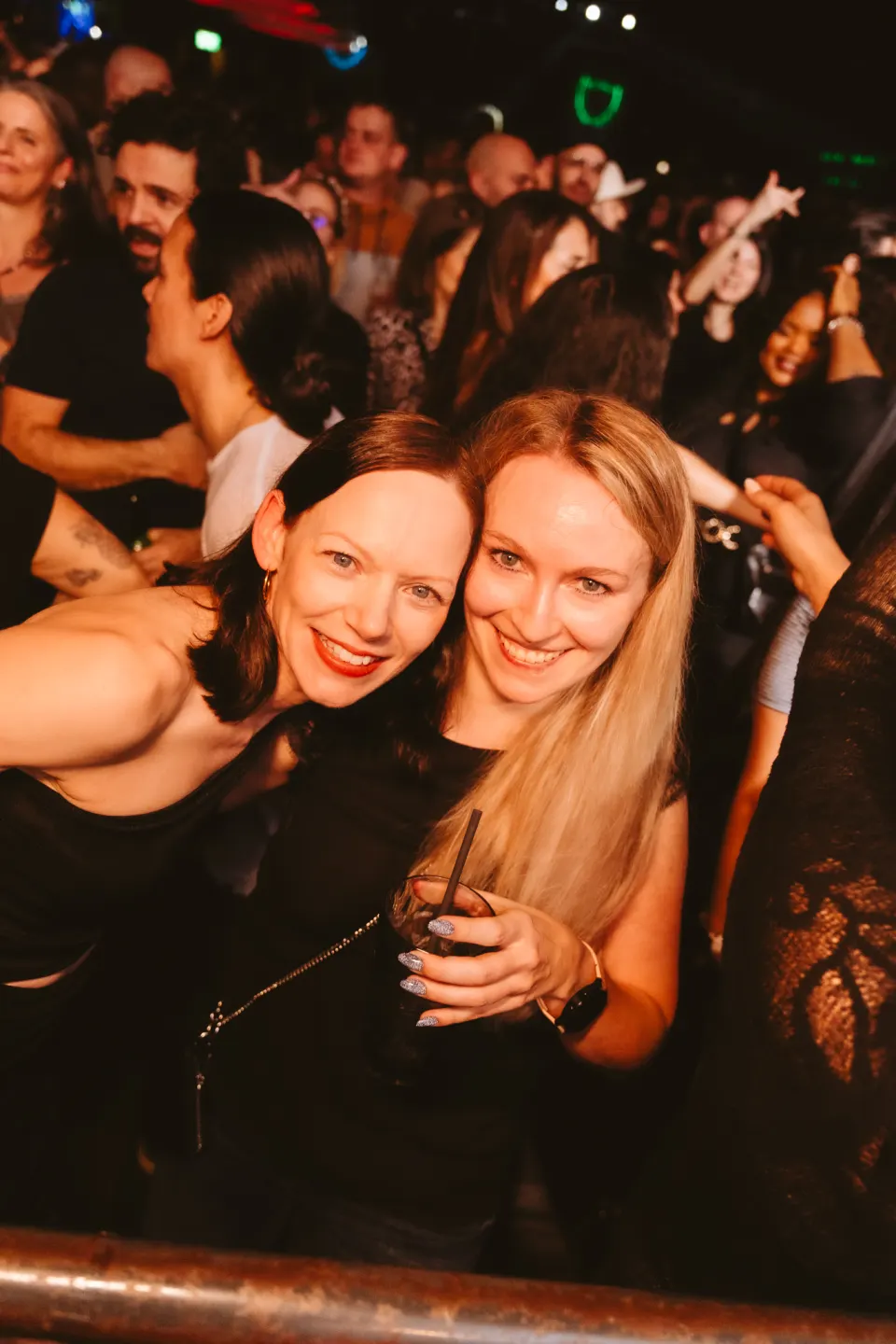 No Diggity // Kaufleuten // 17 Jan 2025 Foto 34