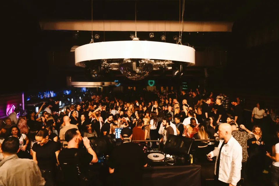 No Diggity // Kaufleuten // 17 Jan 2025 Foto 49