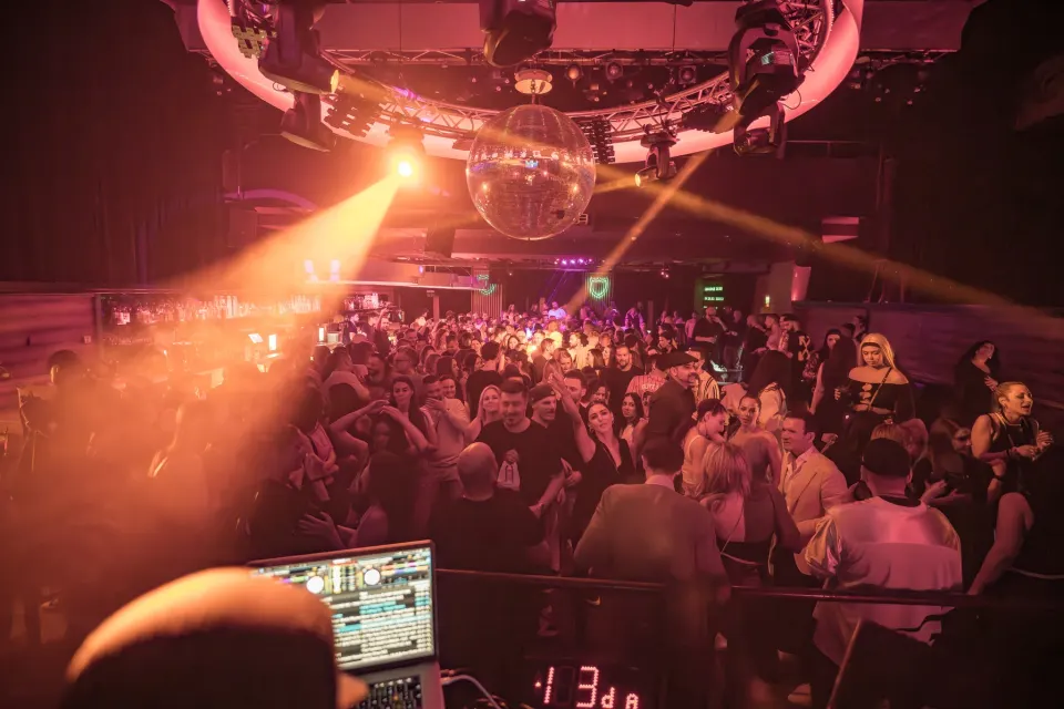 No Diggity // Kaufleuten // 19 April 2025 Foto 25