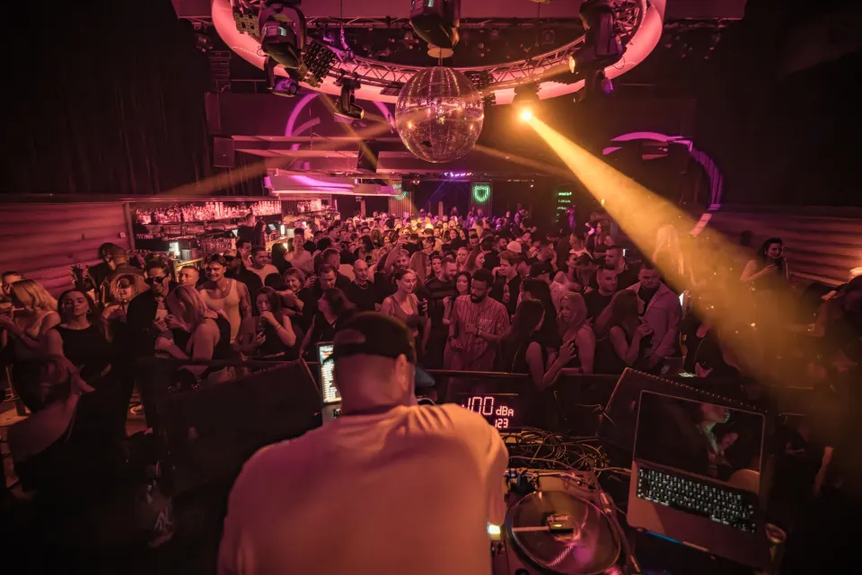 No Diggity // Kaufleuten // 19 April 2025 Foto 27