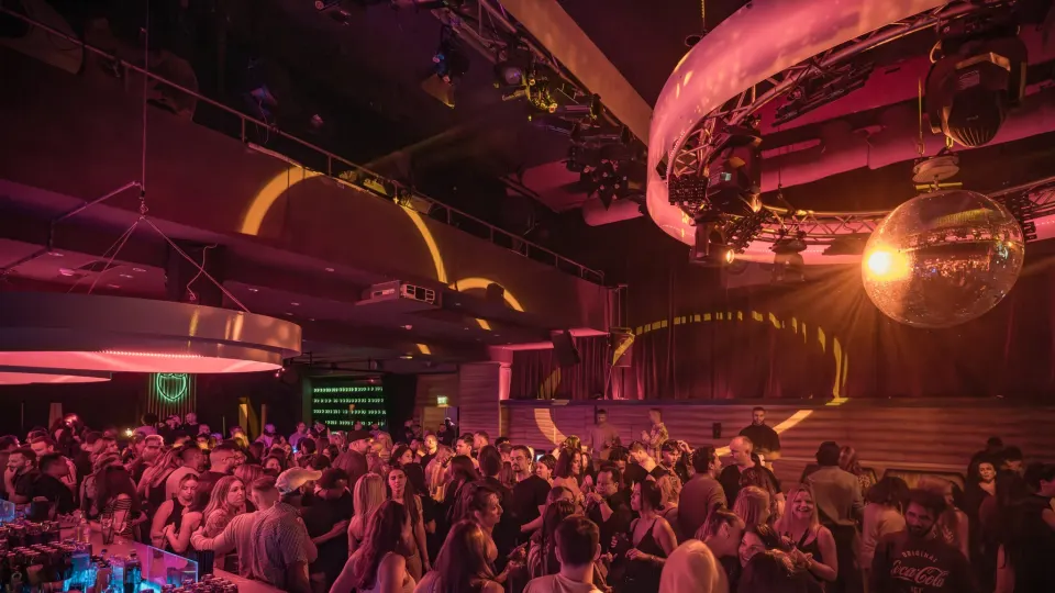 No Diggity // Kaufleuten // 19 April 2025 Foto 19