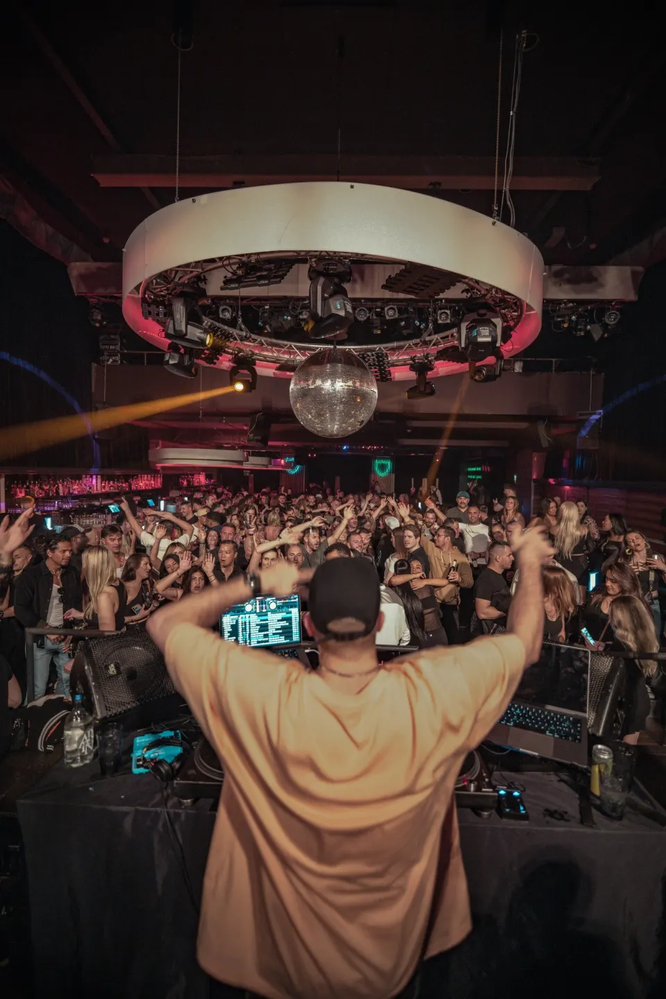 No Diggity // Kaufleuten // 19 April 2025 Foto 26