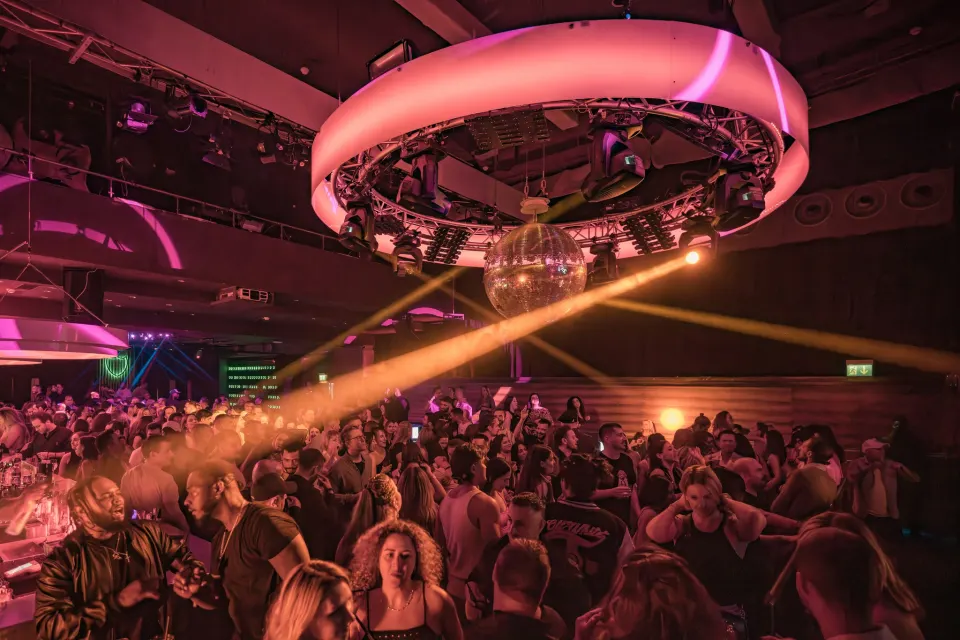 No Diggity // Kaufleuten // 19 April 2025 Foto 17