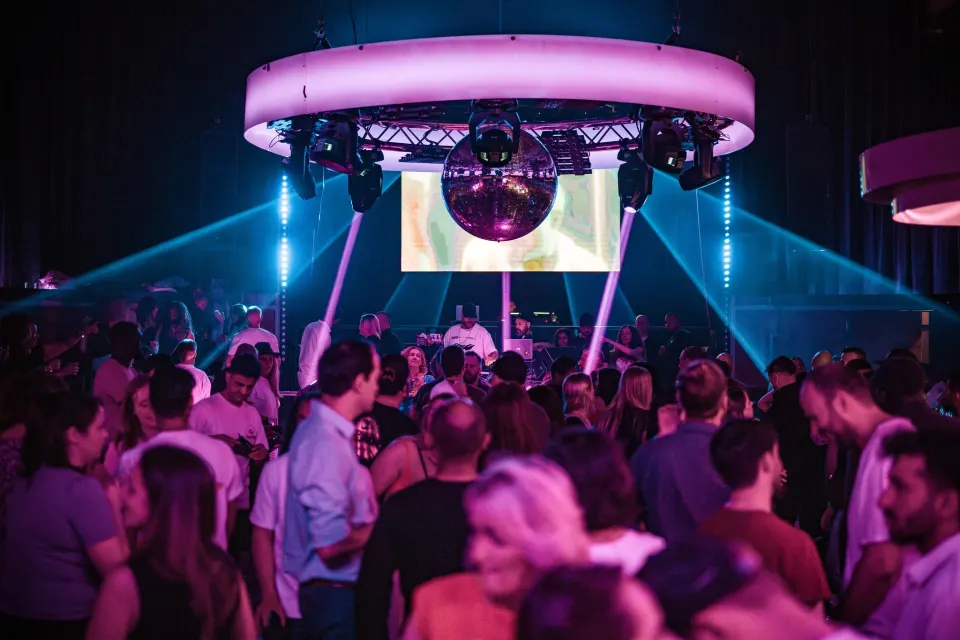 Cover No Diggity // Kaufleuten // 09 May 2025