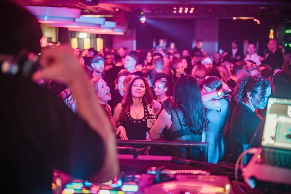 No Diggity // Kaufleuten // 12 Dec 2025 Foto 11